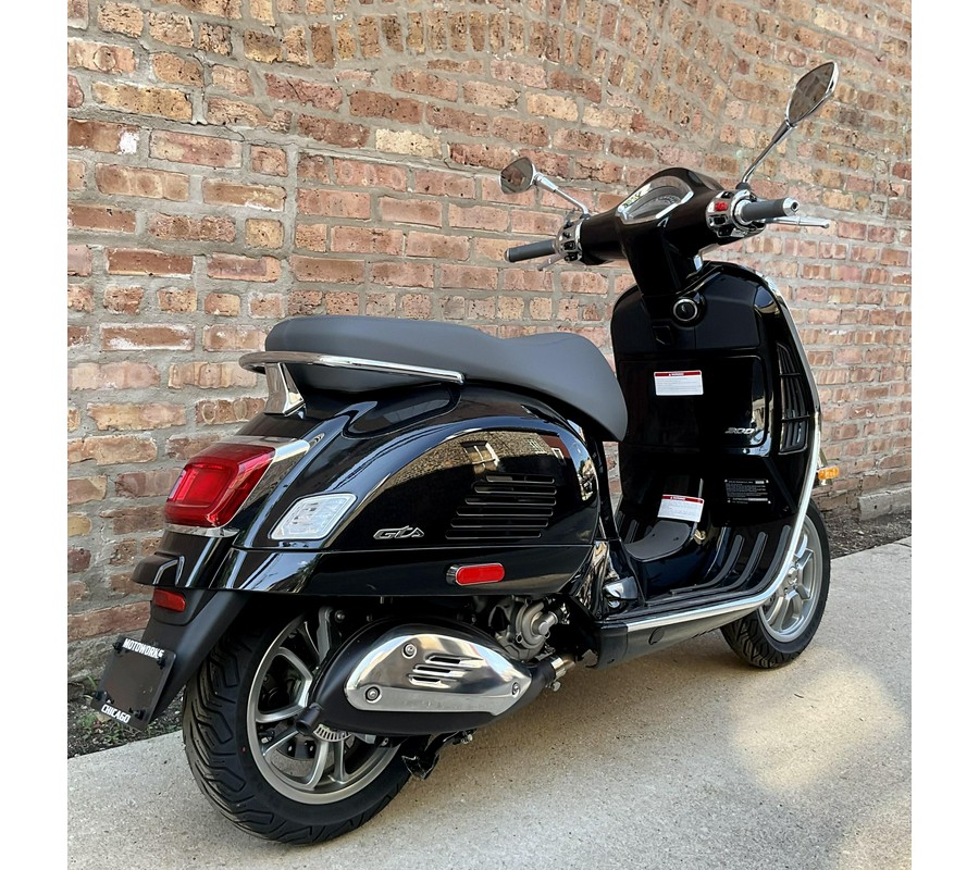 2024 Vespa GTS Super 300