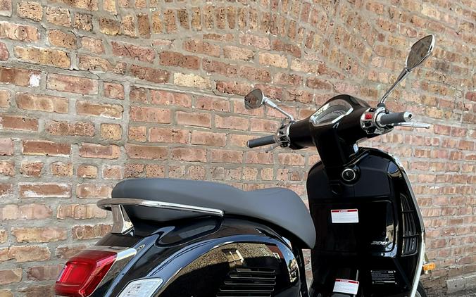 2024 Vespa GTS Super 300