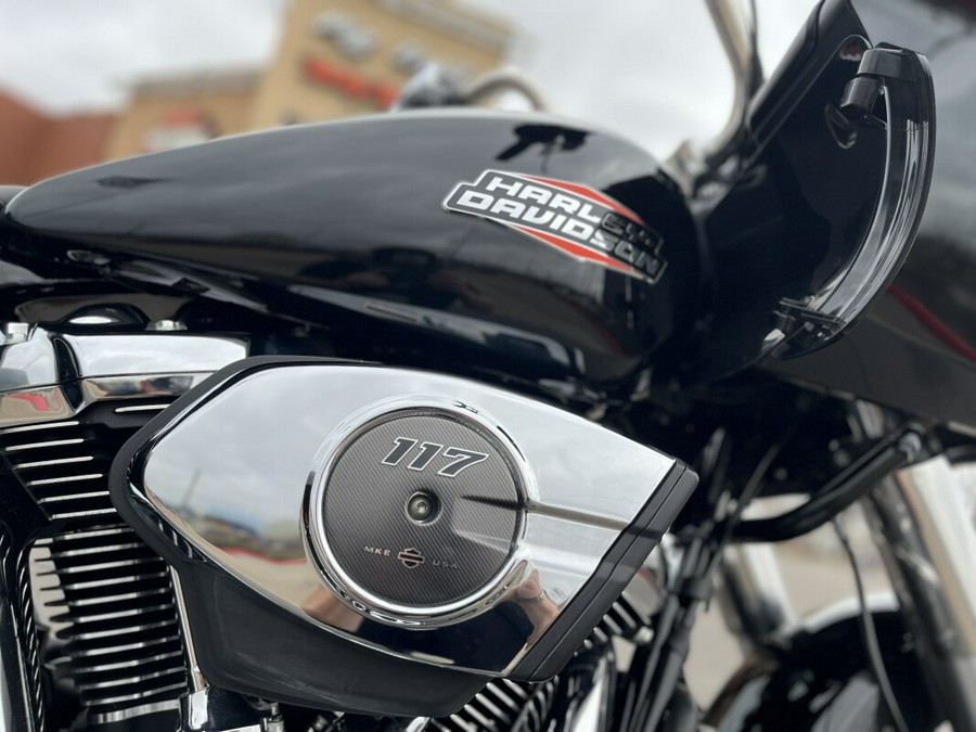 2024 Harley-Davidson® FLTRX Road Glide® Vivid Black 639385