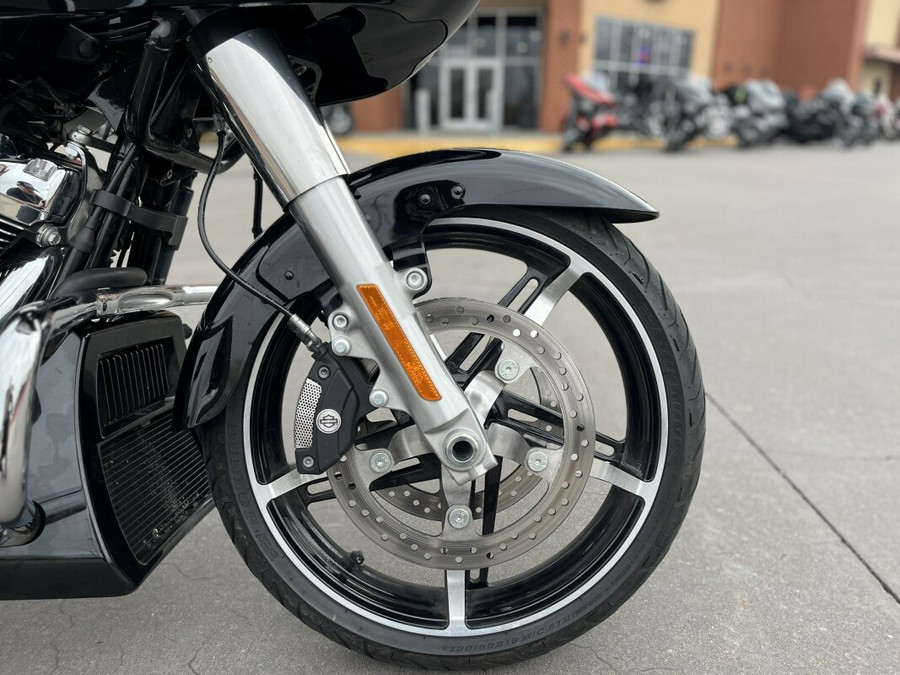 2024 Harley-Davidson® FLTRX Road Glide® Vivid Black 639385