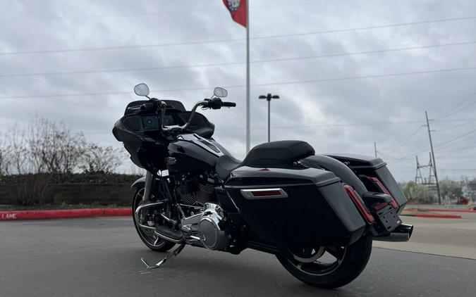 2024 Harley-Davidson® FLTRX Road Glide® Vivid Black 639385