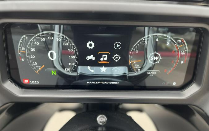 2024 Harley-Davidson® FLTRX Road Glide® Vivid Black 639385