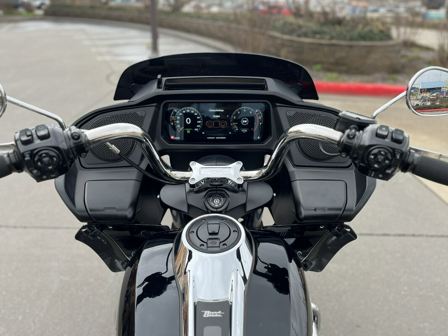 2024 Harley-Davidson® FLTRX Road Glide® Vivid Black 639385