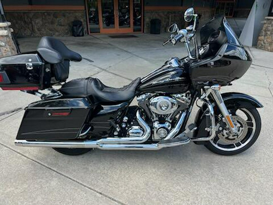 2010 Harley-Davidson Road Glide Custom BLACK W/PINSTRIPE