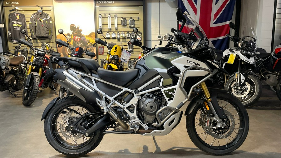 2025 Triumph Tiger 1200 Rally Explorer