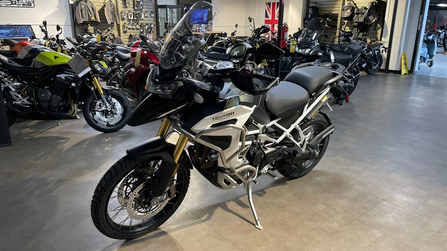2025 Triumph Tiger 1200 Rally Explorer