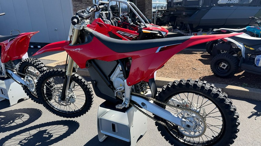 2024 Stark Future VARG Alpha MX 19"_80HP