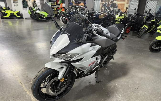 2026 Kawasaki Ninja® 650 ABS