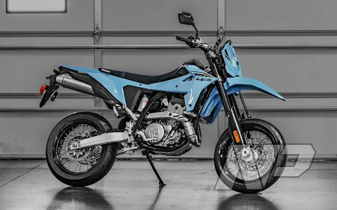2025 Suzuki DR-Z 4SM