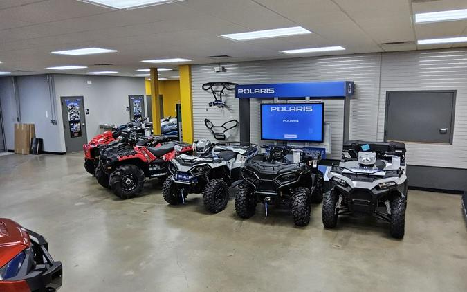2026 Can-Am® Defender Limited HD11