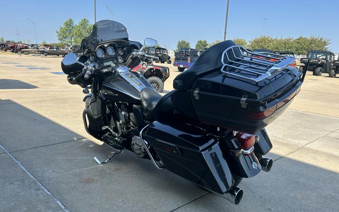 2013 Harley-Davidson® CVO™ Ultra Classic® Electra Glide® 110th Ann. Ed.