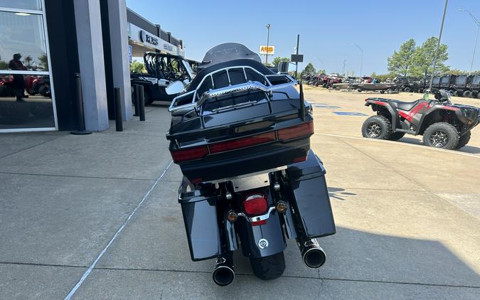 2013 Harley-Davidson® CVO™ Ultra Classic® Electra Glide® 110th Ann. Ed.