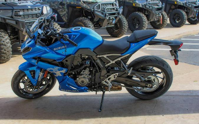 2026 SUZUKI GSX8R
