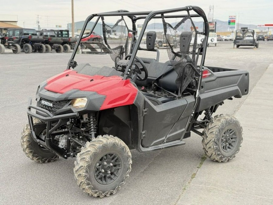 2025 Honda Pioneer 700 Deluxe