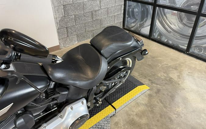 2014 Harley-Davidson® Fat Boy® Special FLSTFB