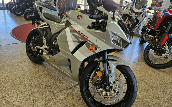 2026 Honda CBR600RR ABS