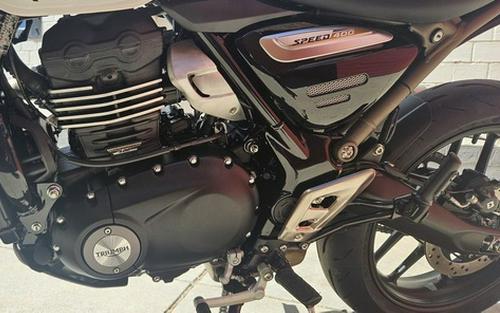 2026 Triumph Speed 400 Pearl Metallic White/Phantom Black Phantom BlackStorm Grey