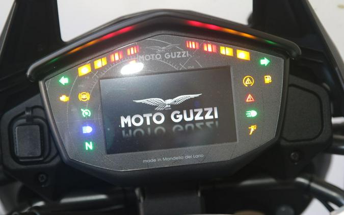 2022 Moto Guzzi V85 TT E5