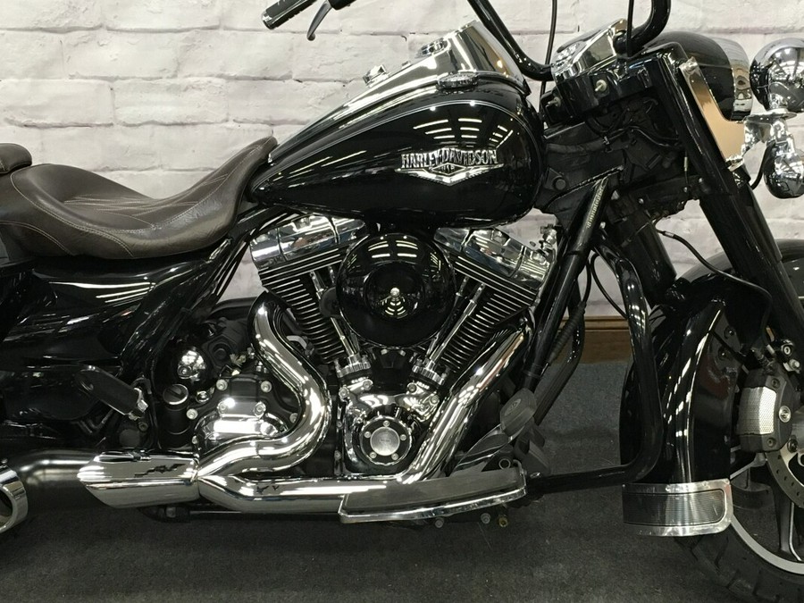 2015 Harley-Davidson Road King Classic Black FLHR