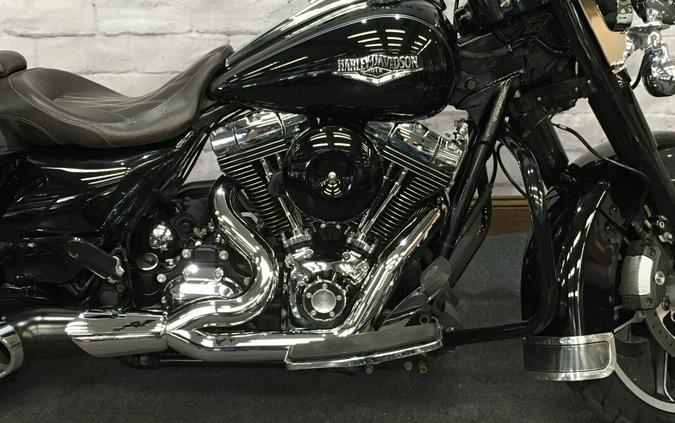 2015 Harley-Davidson Road King Classic Black FLHR