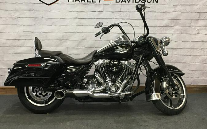 2015 Harley-Davidson Road King Classic Black FLHR