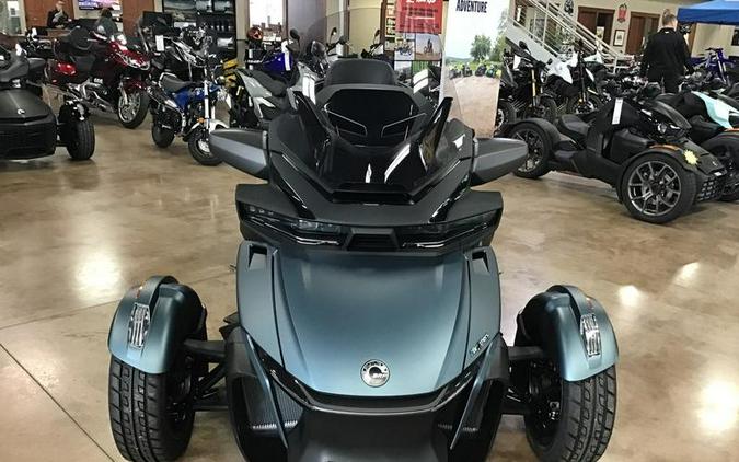 2026 Can-Am® Spyder RT Limited Dark