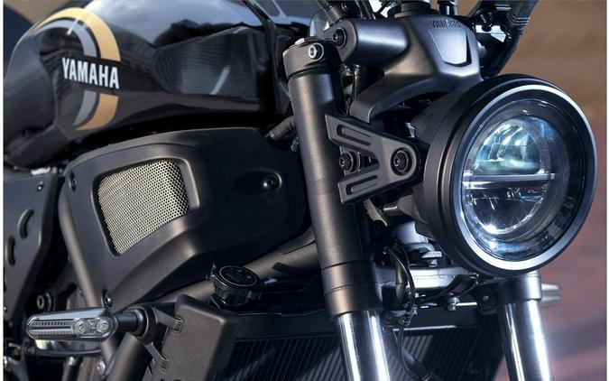 2023 Yamaha XSR700