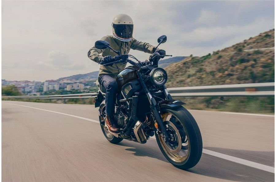 2023 Yamaha XSR700