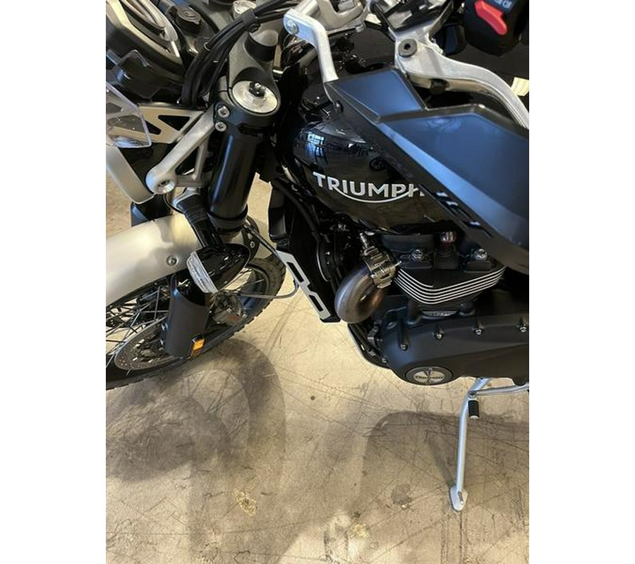 2023 Triumph Scrambler 1200 XC Sapphire Black