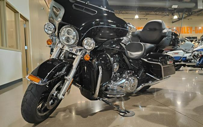 2017 Harley-Davidson Ultra Limited Low Black