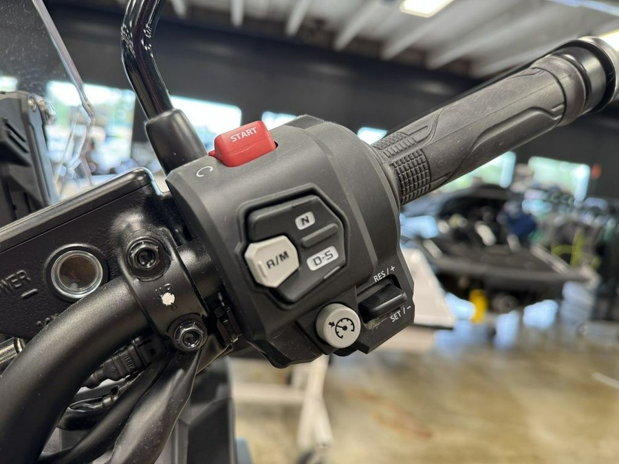 2025 Honda® Africa Twin DCT