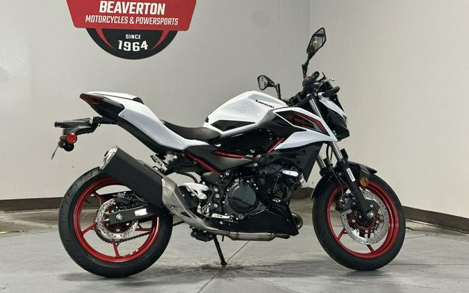 2026 Kawasaki Ninja® 500 Base