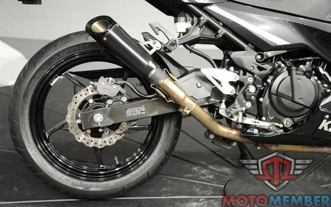 2020 Kawasaki Ninja® 400 ABS Spark Black/ Magnetic Dark Gray/ Phantom Blue