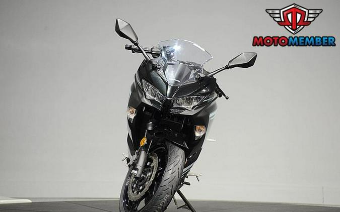 2020 Kawasaki Ninja® 400 ABS Spark Black/ Magnetic Dark Gray/ Phantom Blue