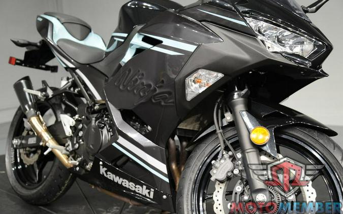 2020 Kawasaki Ninja® 400 ABS Spark Black/ Magnetic Dark Gray/ Phantom Blue