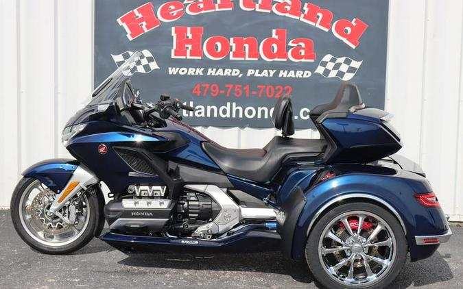 2018 Honda® Gold Wing Tour Automatic DCT Pearl Hawkseye Blue