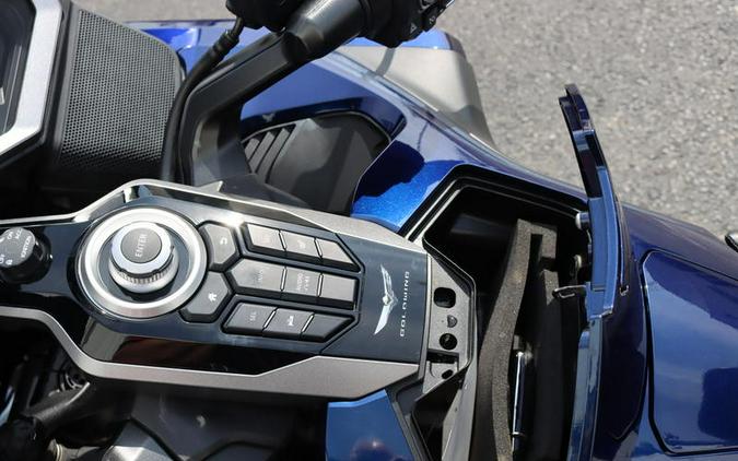 2018 Honda® Gold Wing Tour Automatic DCT Pearl Hawkseye Blue