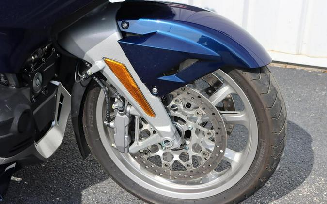 2018 Honda® Gold Wing Tour Automatic DCT Pearl Hawkseye Blue