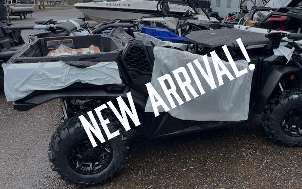 2024 Can-Am COMMANDER XT 700 - TRIPLE BLACK