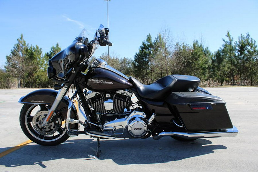 2011 Harley-Davidson® FLHX - Street Glide®