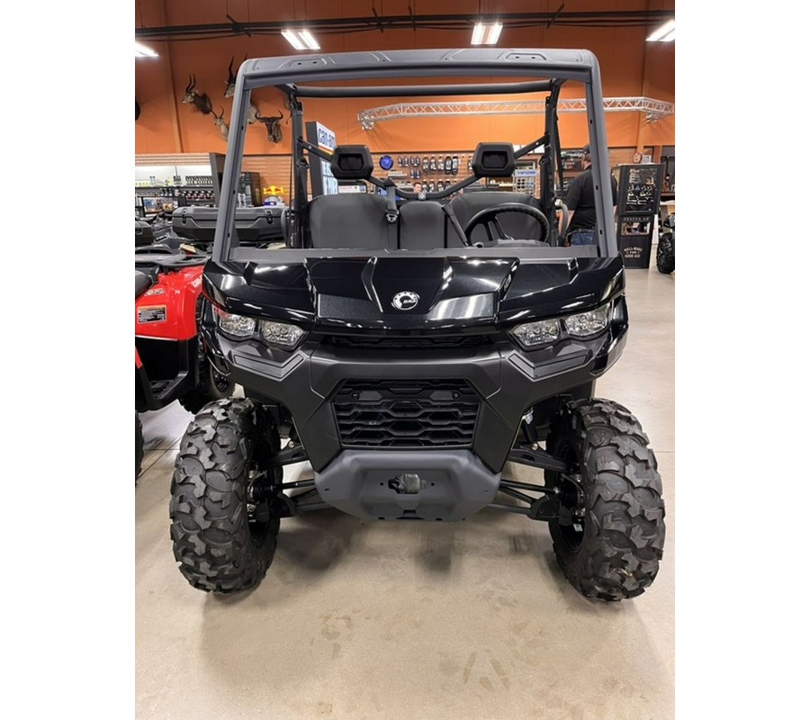 2024 Can-Am™ Defender DPS HD9