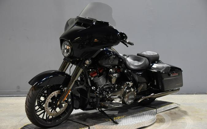 2022 Harley-Davidson CVO Street Glide