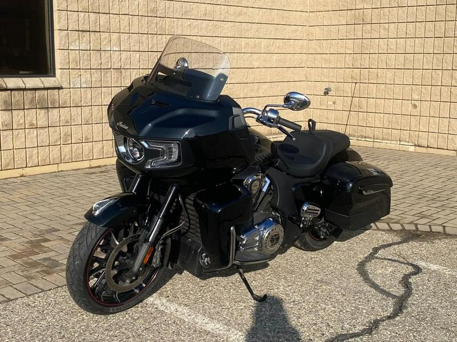 2021 Indian Motorcycle® Challenger® Limited Thunder Black Pearl