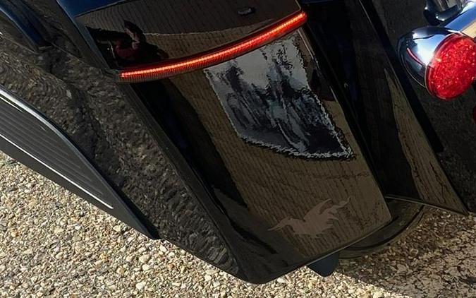 2021 Indian Motorcycle® Challenger® Limited Thunder Black Pearl