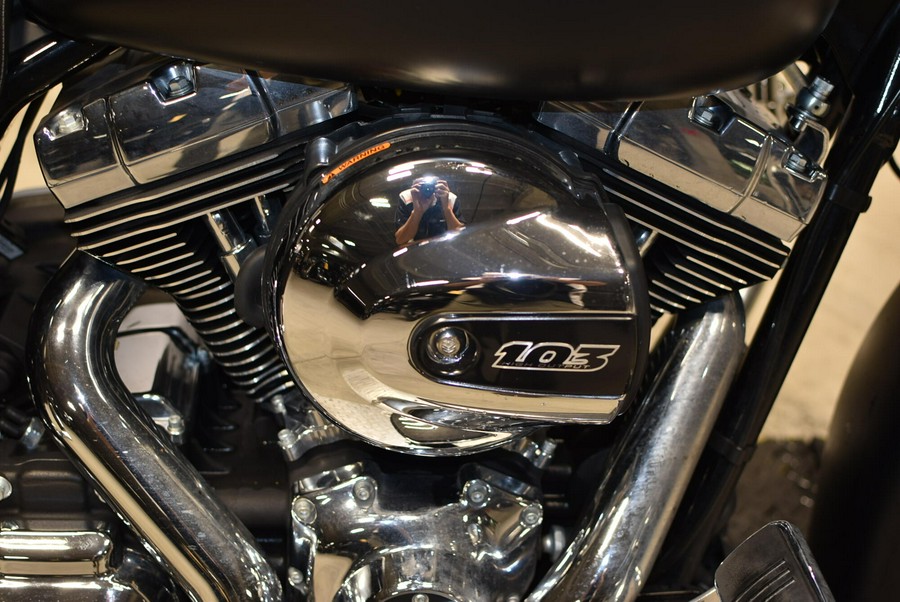 2014 Harley-Davidson Street Glide FLHX