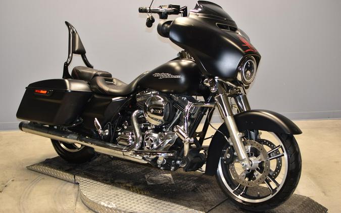 2014 Harley-Davidson Street Glide FLHX