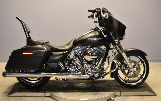 2014 Harley-Davidson Street Glide FLHX
