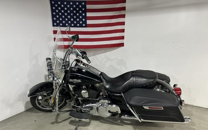 2015 Harley-Davidson Road King Classic Vivid Black