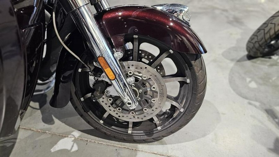 2022 Indian Motorcycle® Roadmaster® Limited Crimson Metallic