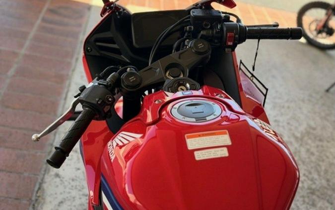 2026 Honda CBR650R E-Clutch